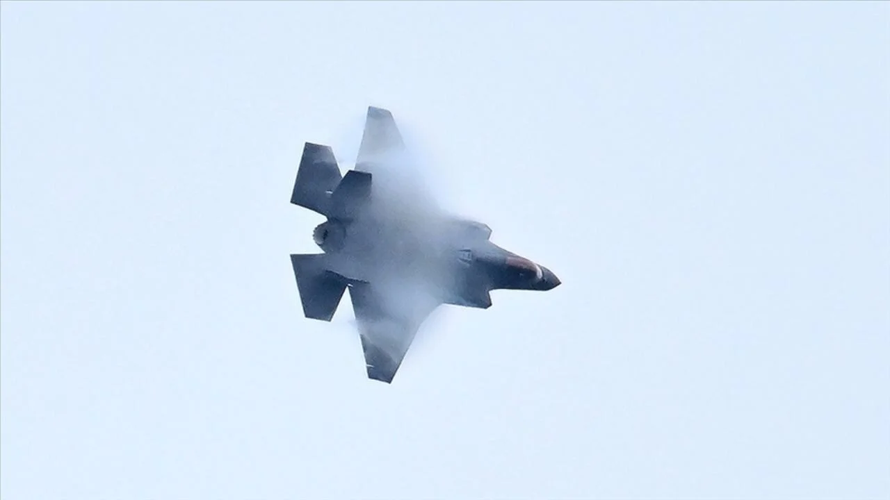 Bir F-35 daha düştü!