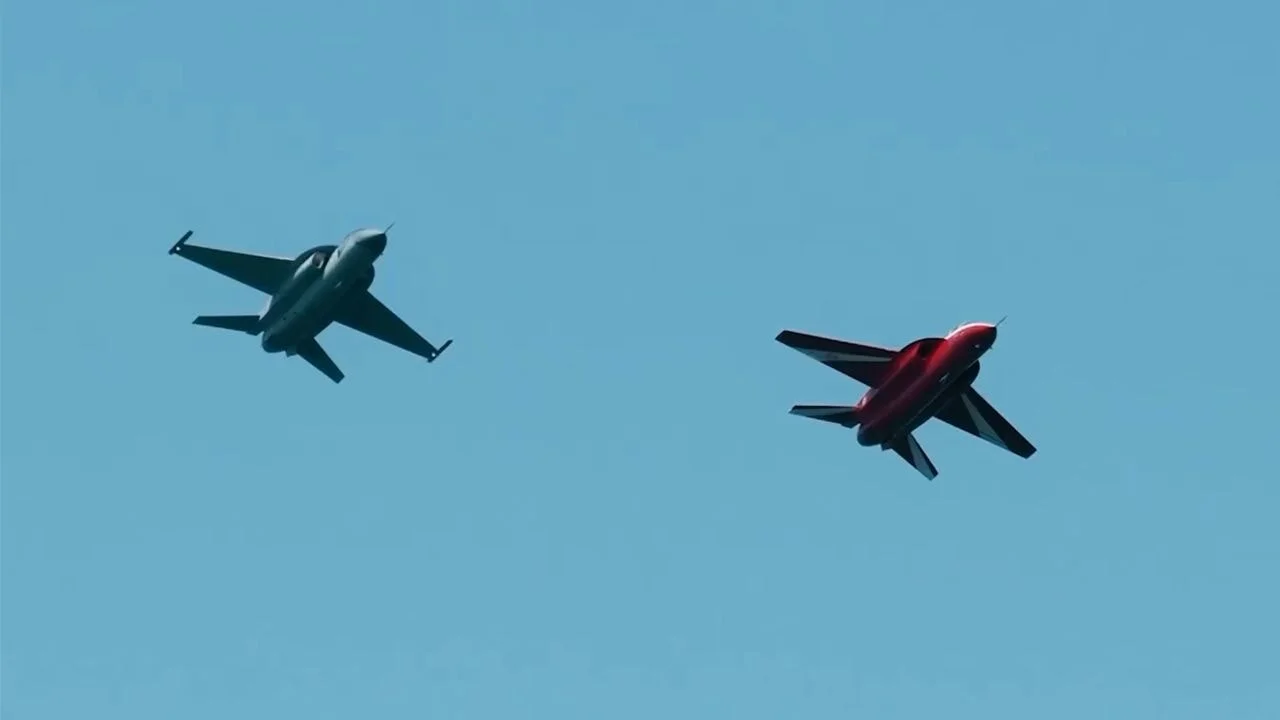 HÜRJET, İstanbul Boğazı'nda uçuş gerçekleştirdi