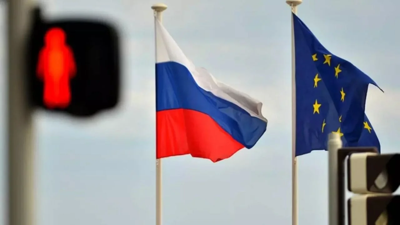 AB, Rus ekonomisine bugüne kadarki en güçlü yaptırım paketini onayladı