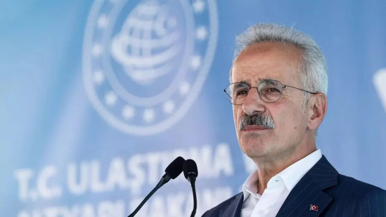 Bakan Uraloğlu'ndan engelli vatandaşlara ulaşım sözü