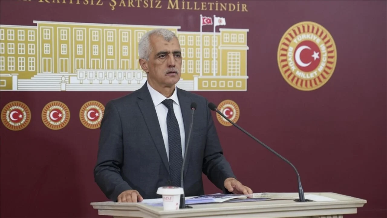 DEM Parti tarih verdi: 'PKK Süleymaniye'de silah bırakacak'