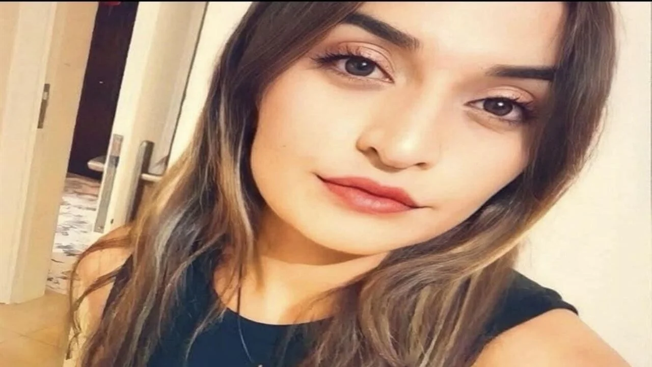 Ebru evinde ölü bulundu