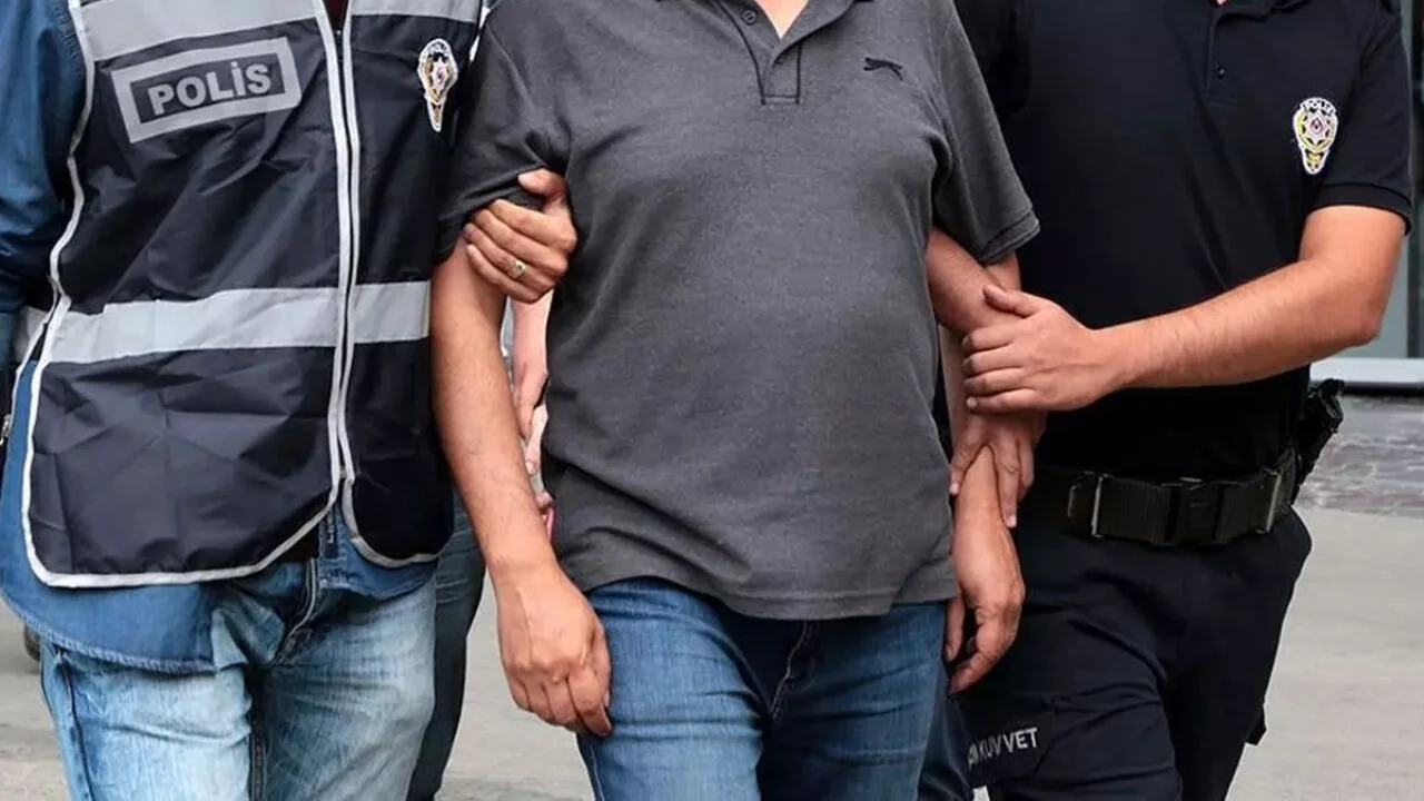 Eşini ve oğlunu vahşice öldürdü! Mahkemede şok detay