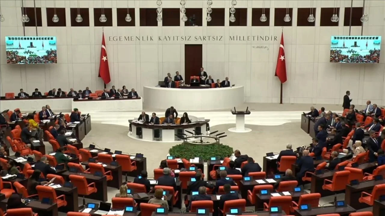 TBMM Genel Kurulunda İsrail'in Suriye'deki saldırılarına karşı Meclis Başkanlığı tezkeresi kabul edildi