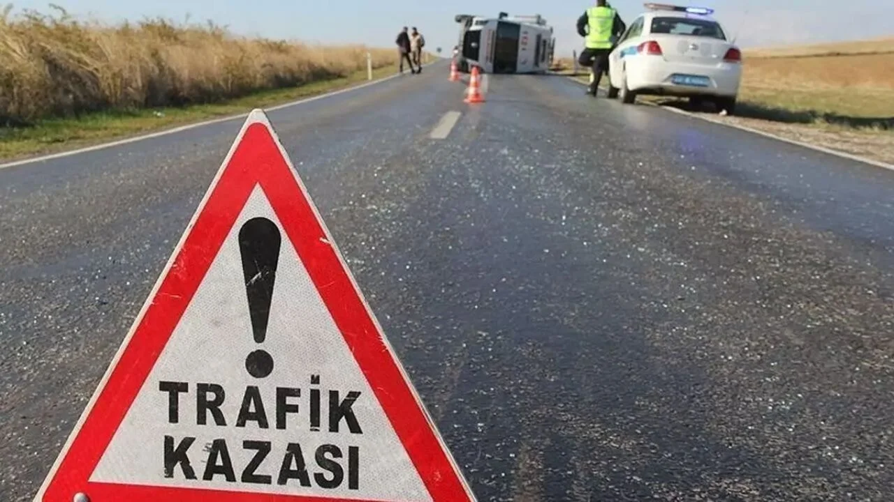 Erzincan-Sivas yolunda feci kaza
