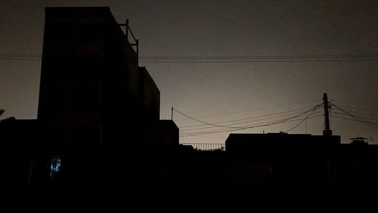 Tahran'da 'klima' krizi: Kamu çalışanları cezalandırıldı