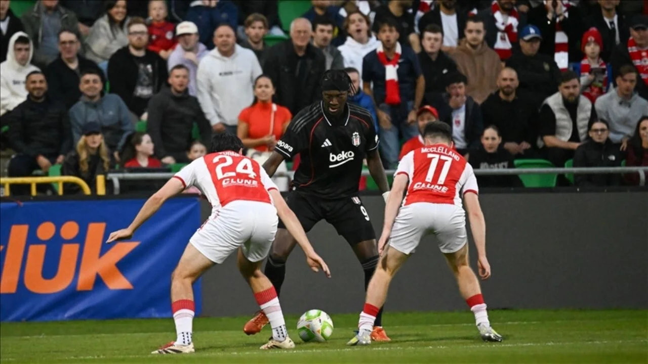 Beşiktaş, UEFA Konferans Ligi 3. eleme turu rövanş maçında yarın İrlanda temsilcisi St. Patrick's ile karşı karşıya gelecek