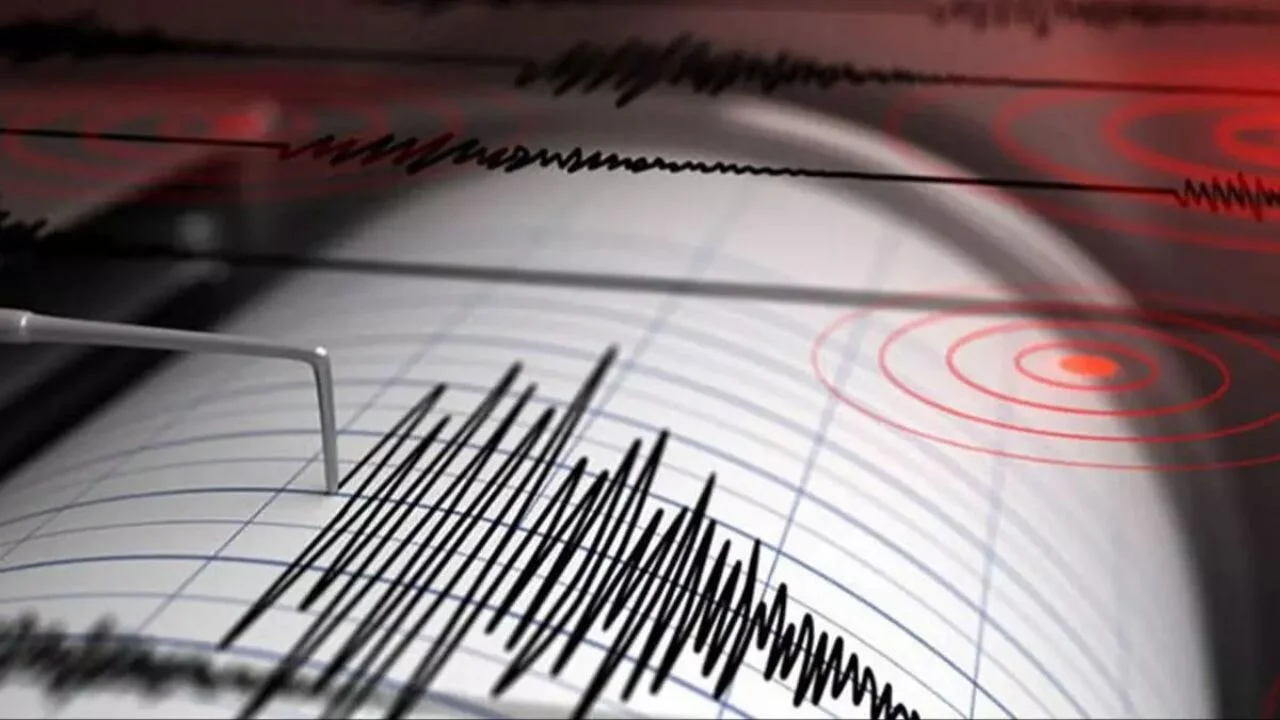 Balıkesir Sındırgı'da deprem meydana geldi