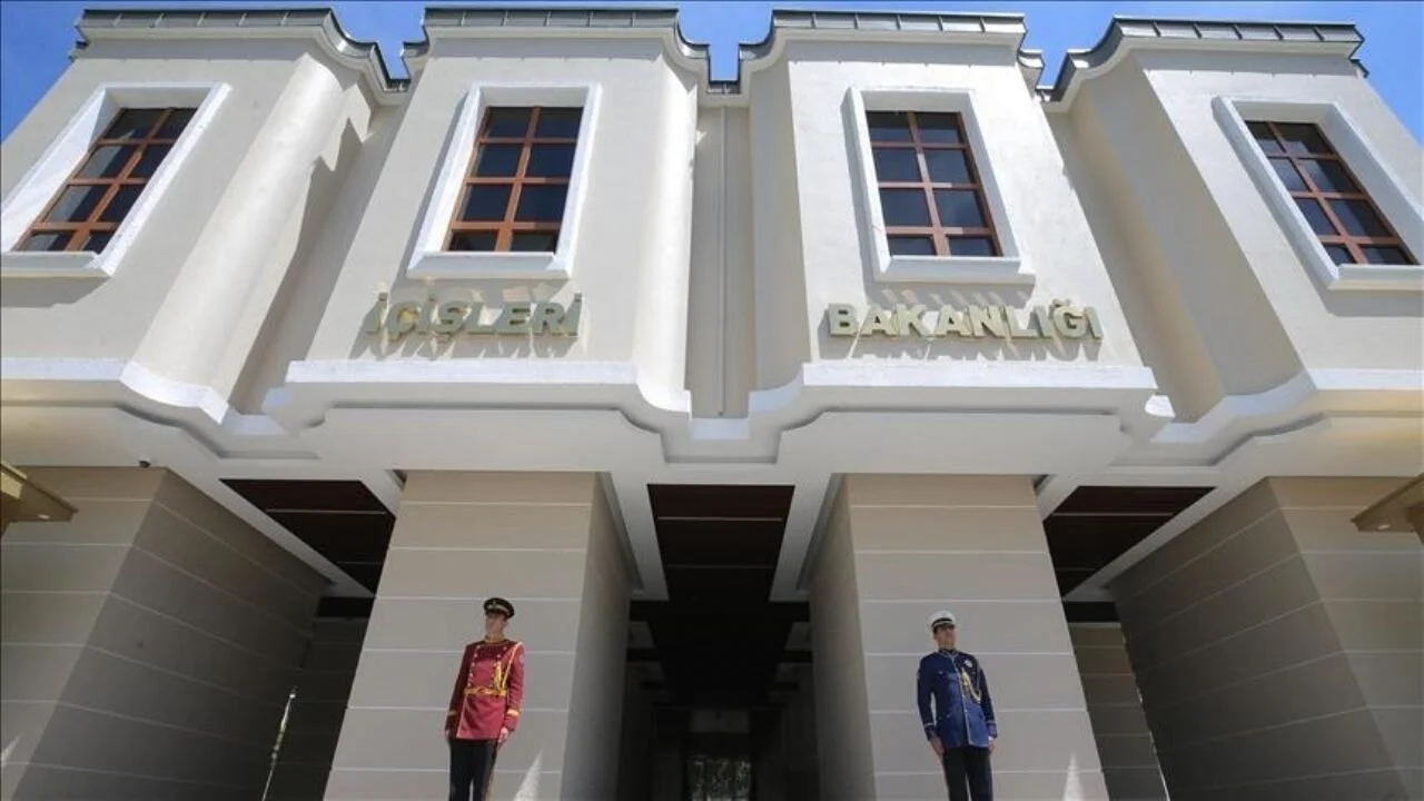 Beyoğlu Belediye Başkanı İnan Güney, görevden uzaklaştırıldı