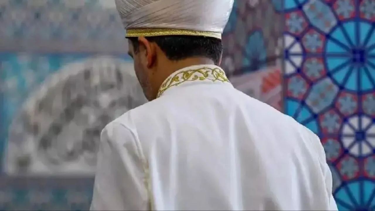 Isparta'da imam ve iki kızına sokak ortasında toplu saldırı