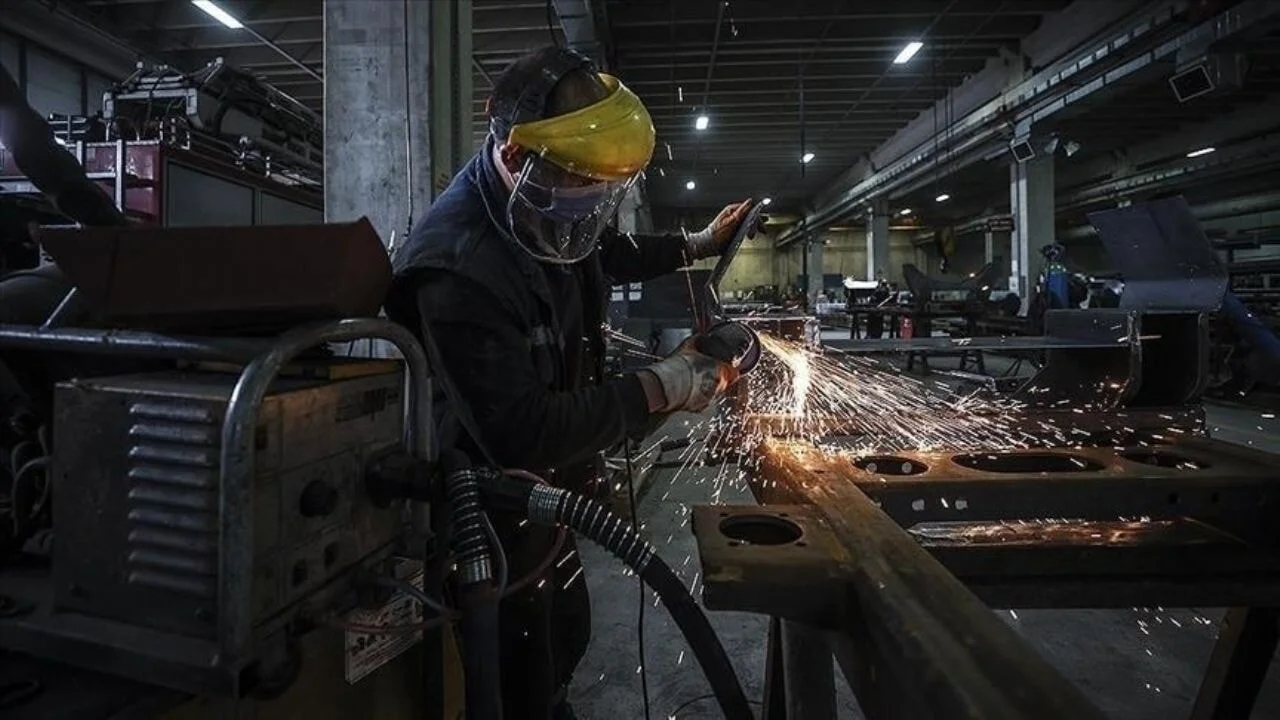 Sanayi Üretimi Yıllık %8,3 Arttı