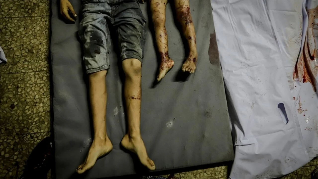 Dünya seyrediyor... Gazze'de yıkım ve soykırım: 66 şehit!