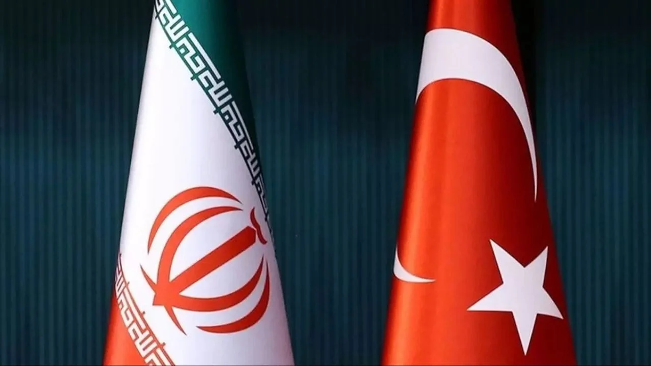 İsrail saldırıları sonrası İran'dan Türkiye'ye övgü