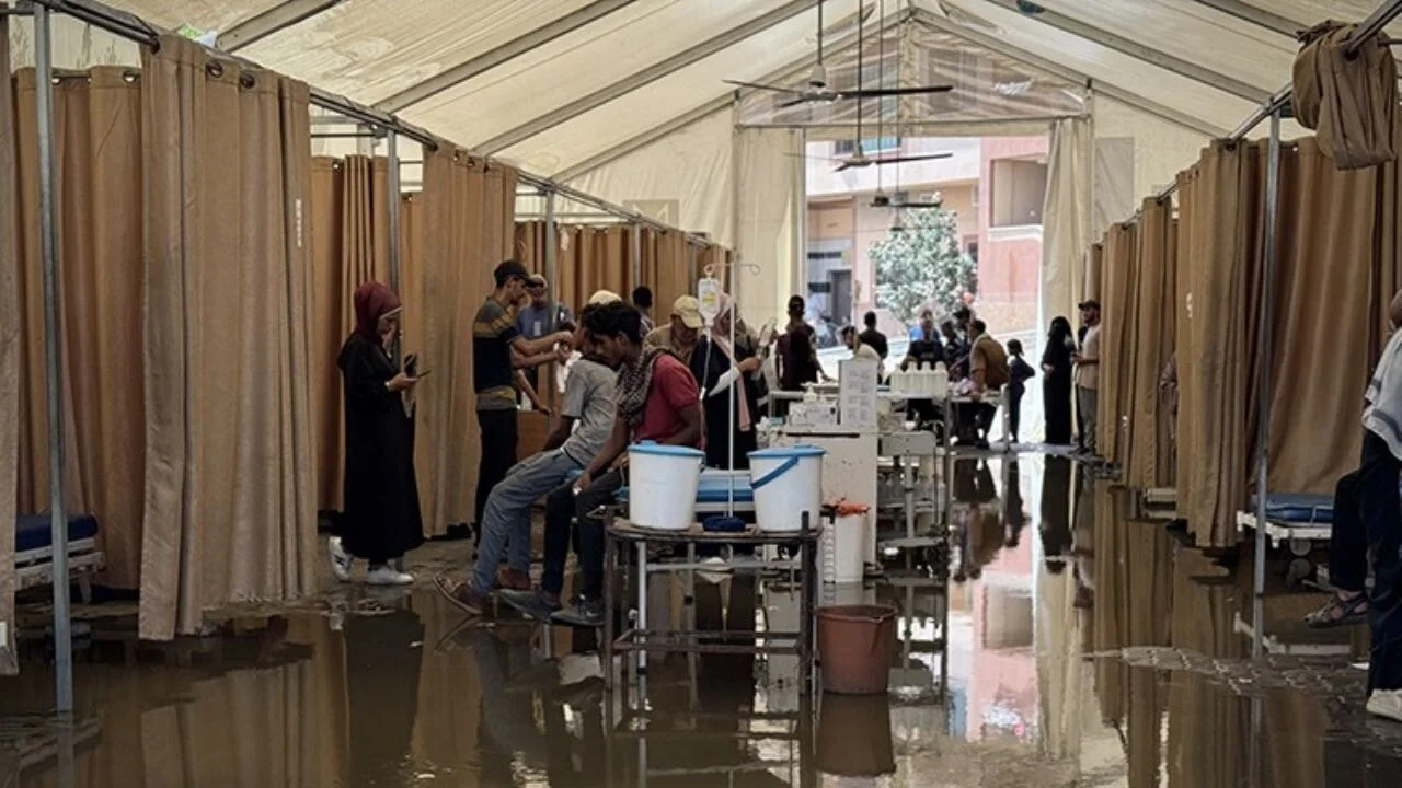 Gazze'de insanlık dramı: İsrail saldırısı sonrası hastaneyi kanalizasyon suları bastı