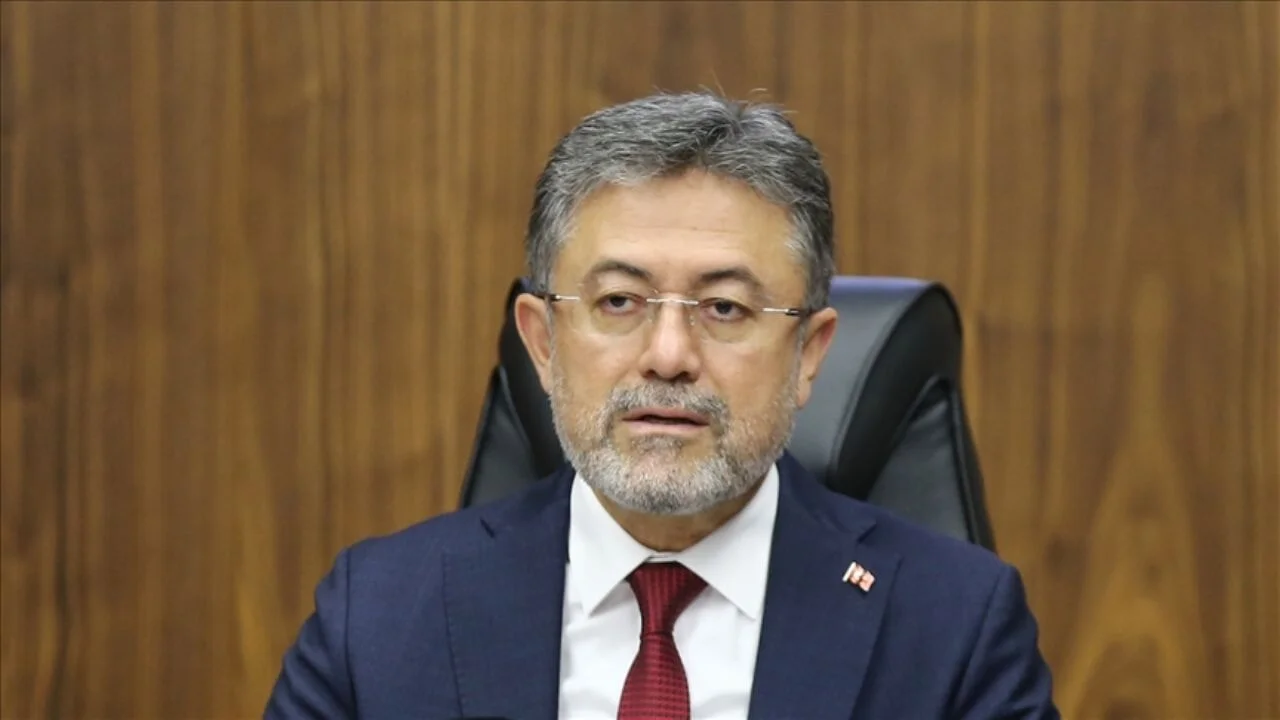 Tarım ve Orman Bakanı Yumaklı, 'yapay et' iddialarına yanıt verdi
