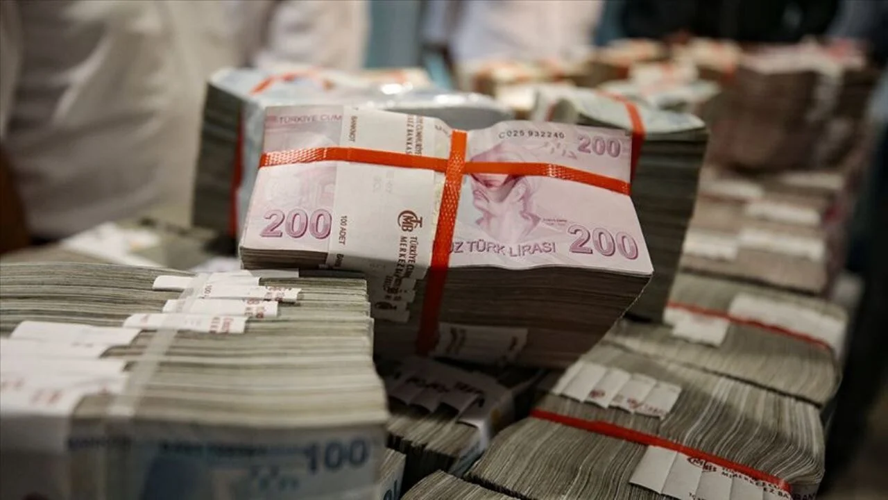 Türkiye'de en fazla vergi verenler arasında üç kadın öne çıktı