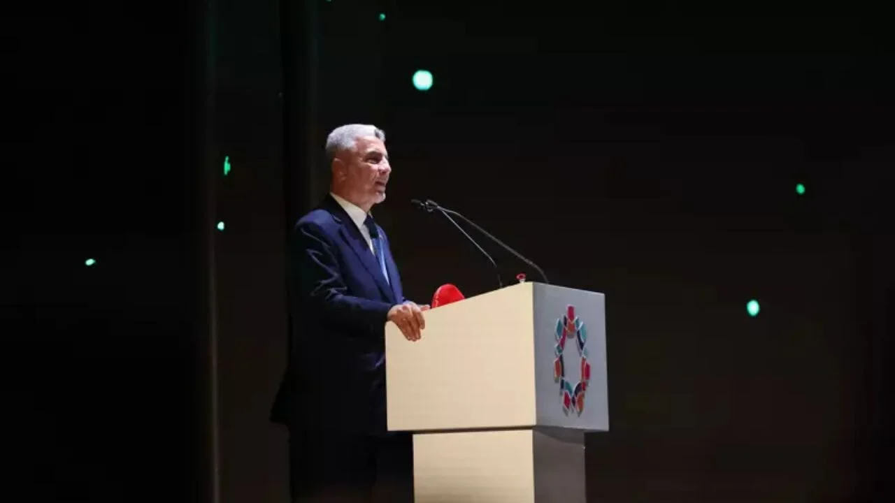 Türkiye'den Suriye'ye büyük destek: Transit ticaret yeniden başlıyor