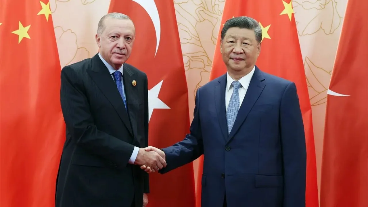 Zirvede ilk görüşme!