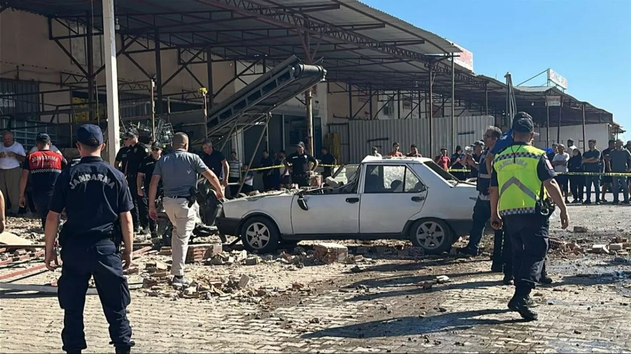 Antalya Demre'de büyük patlama: İlk belirlemelere göre 4 yaralı