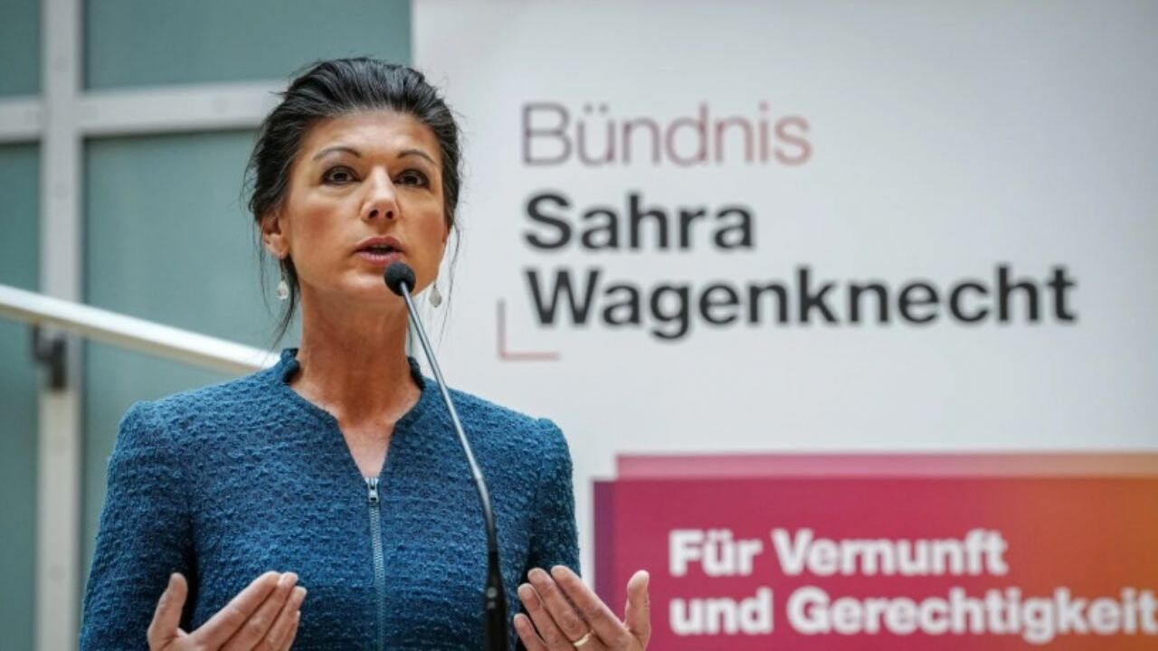 'Avrupa, ABD'nin Kuklası Haline Geldi'