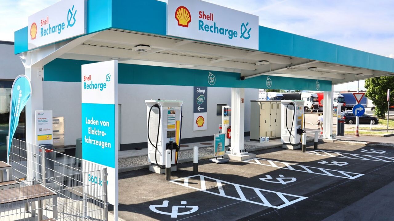 Dev dönüşüm başladı: Akaryakıt istasyonları elektrik devrine geçiyor
