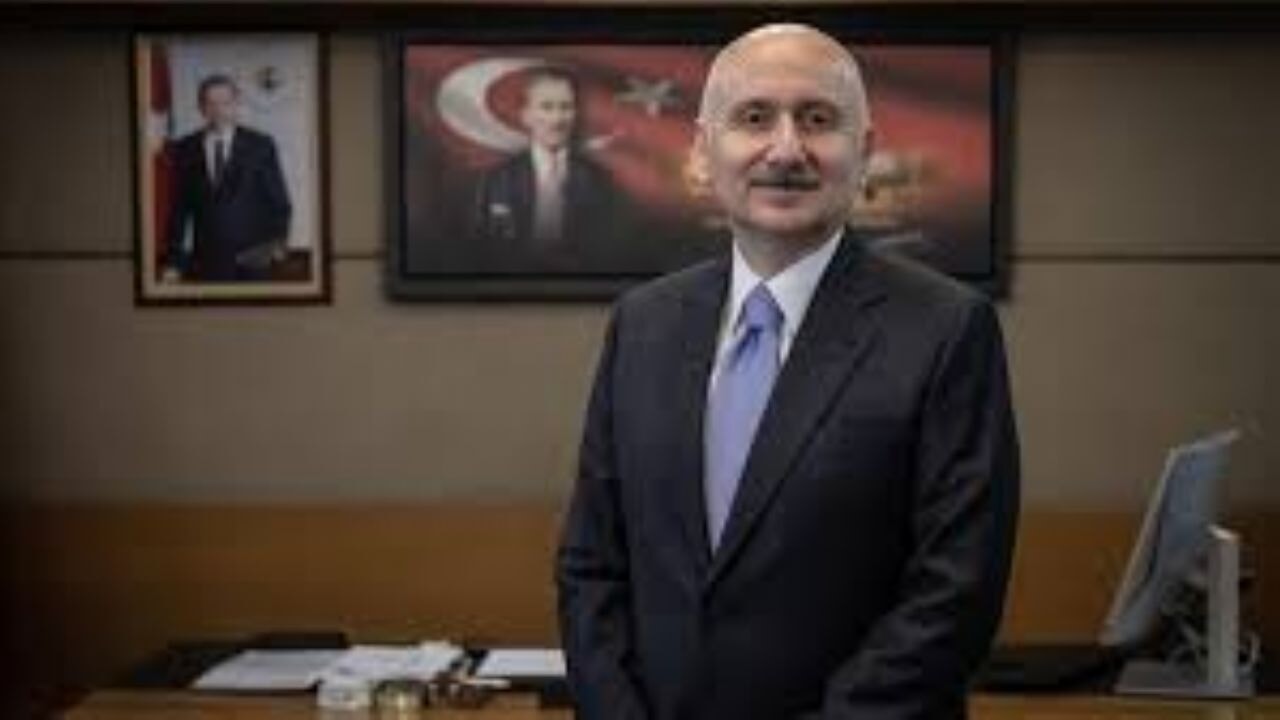 Adil Karaismailoğlu, turizm ve vakıflarla ilgili düzenlemeler içeren kanun teklifini değerlendirdi
