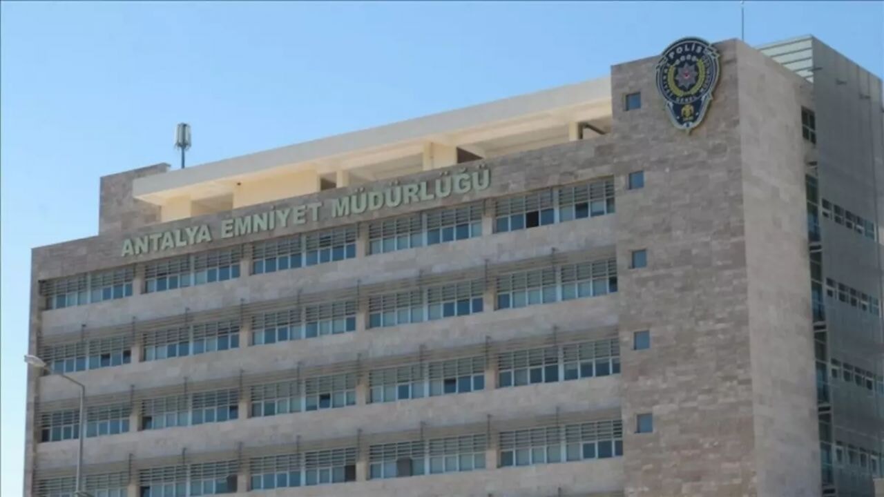 Antalya Büyükşehir Belediyesinde neler oluyor?