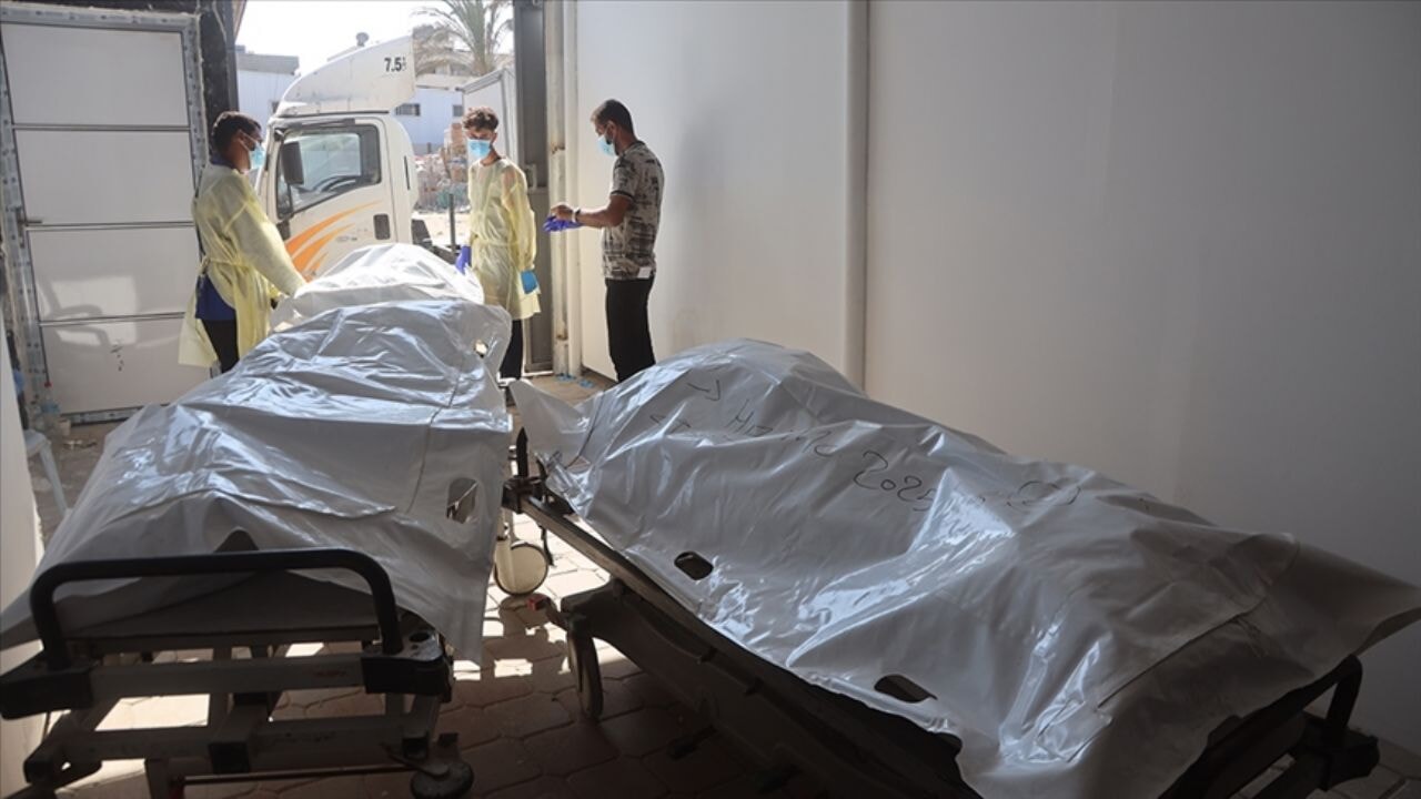Filistinlilerin teslim alınan cenazelerinde İsrail vahşetinin izleri...