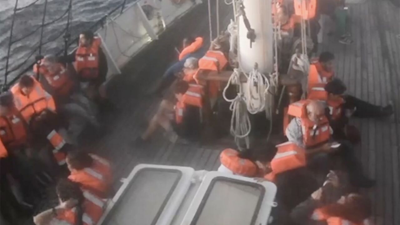 Gazze'ye yaklaşan Sumud Filosu'nda gergin bekleyiş