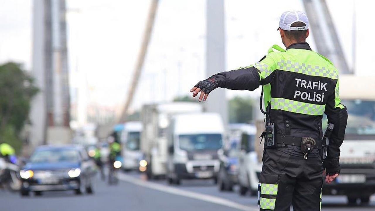 Kurallara uymayanlar yandı! İşte eski ve yeni trafik cezaları