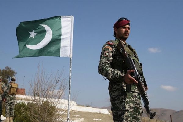 Pakistan-Afganistan arasında çatışma... Çok sayıda ölü ve yaralı var
