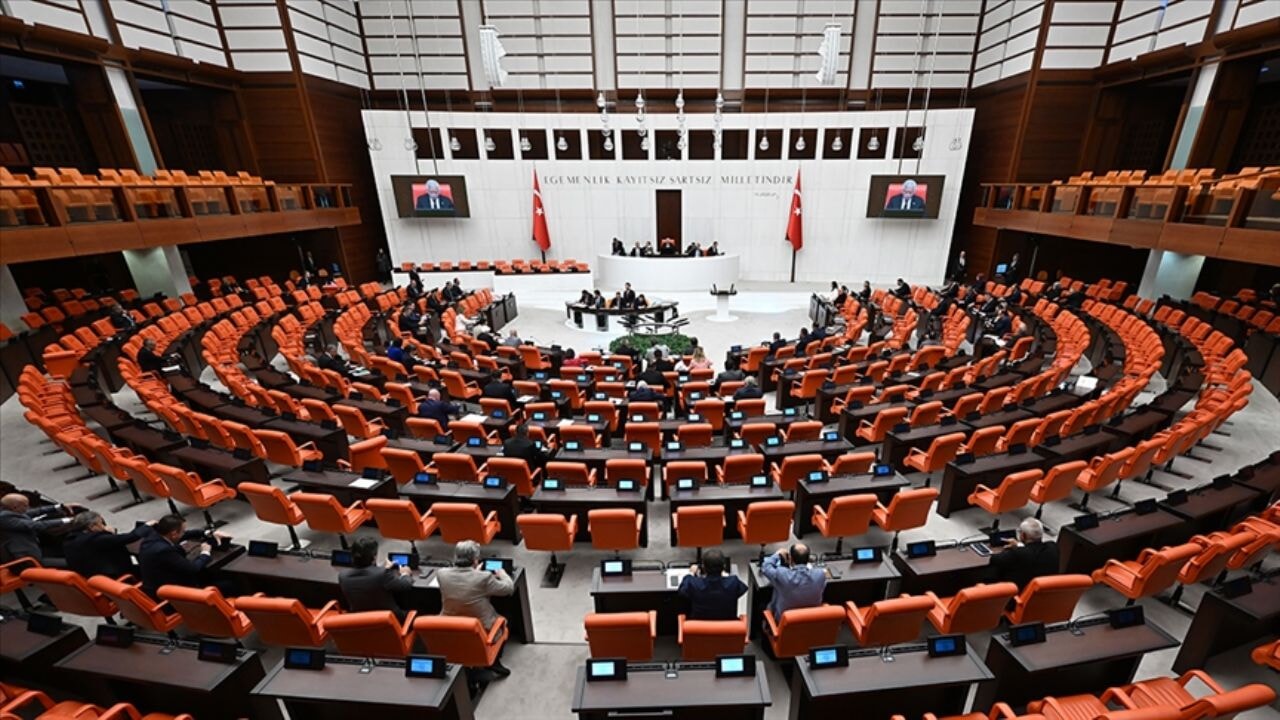 Turizm ve vakıflarla ilgili düzenlemeler komisyondan geçti