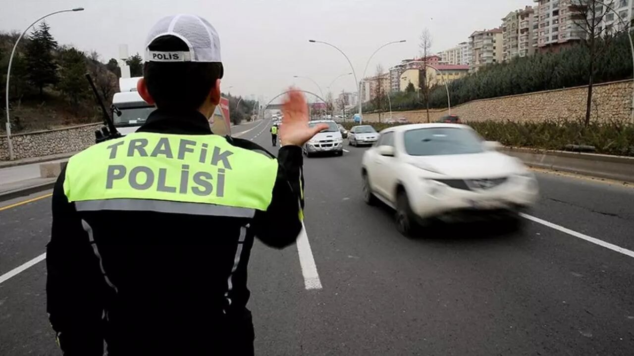 Yerlikaya: Kurallara uymayan sürücülere ağır yaptırımlar geliyor