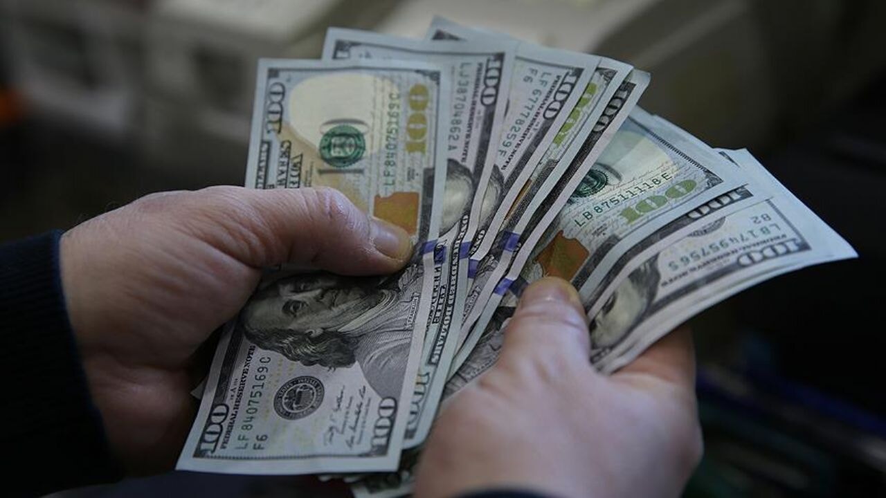 Dolar endeksi 100 seviyesinin üzerini test etti