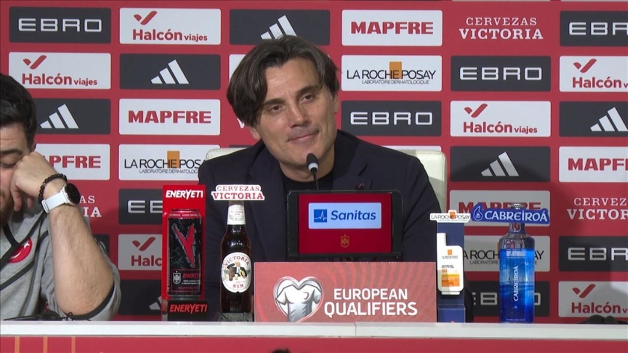 Montella'dan gurur duyan açıklamalar... 'İki finalimiz var'