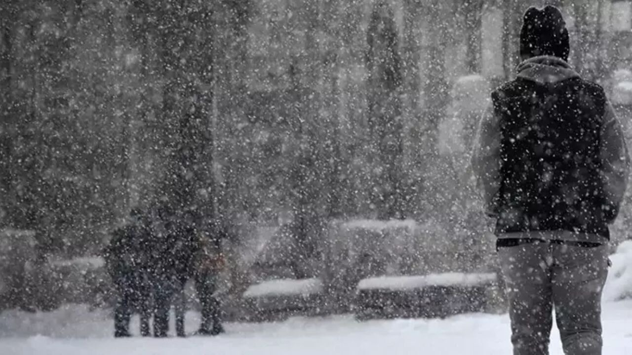 3 gün sürecek!.. Bakanlıktan ve meteorolojiden 'yoğun kar' uyarısı