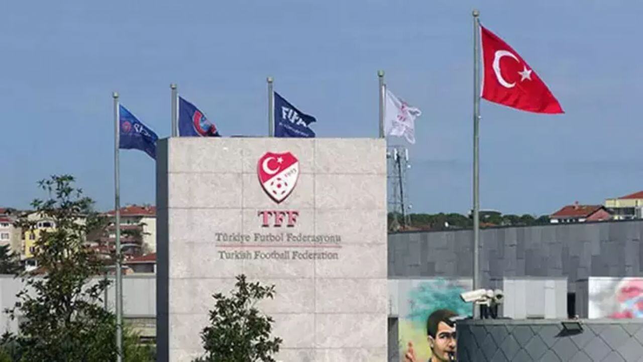 Bahis oynayan hakemler PFDK'ya sevk edildi