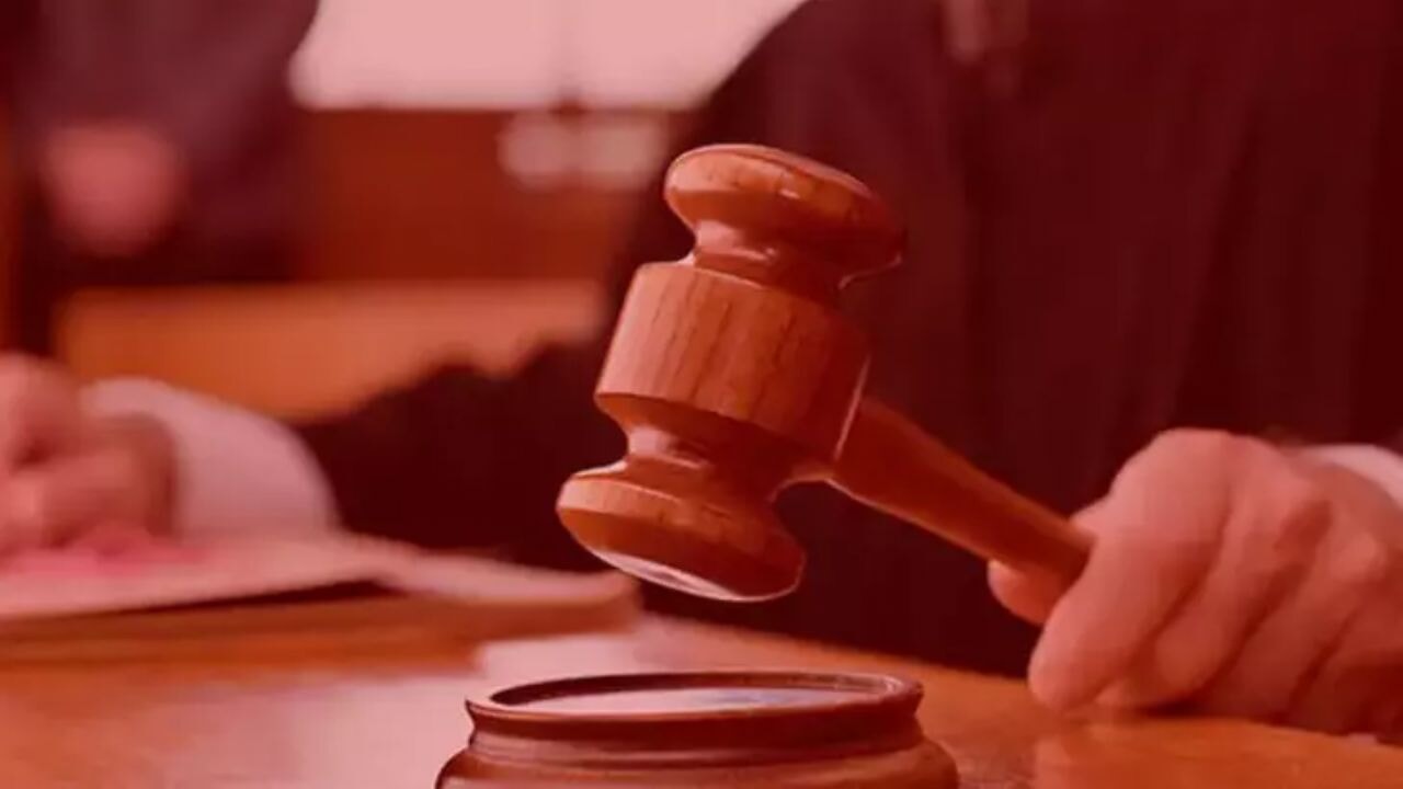 Öğretmene 'cinsel istismar' suçundan 65 yıl hapis cezası