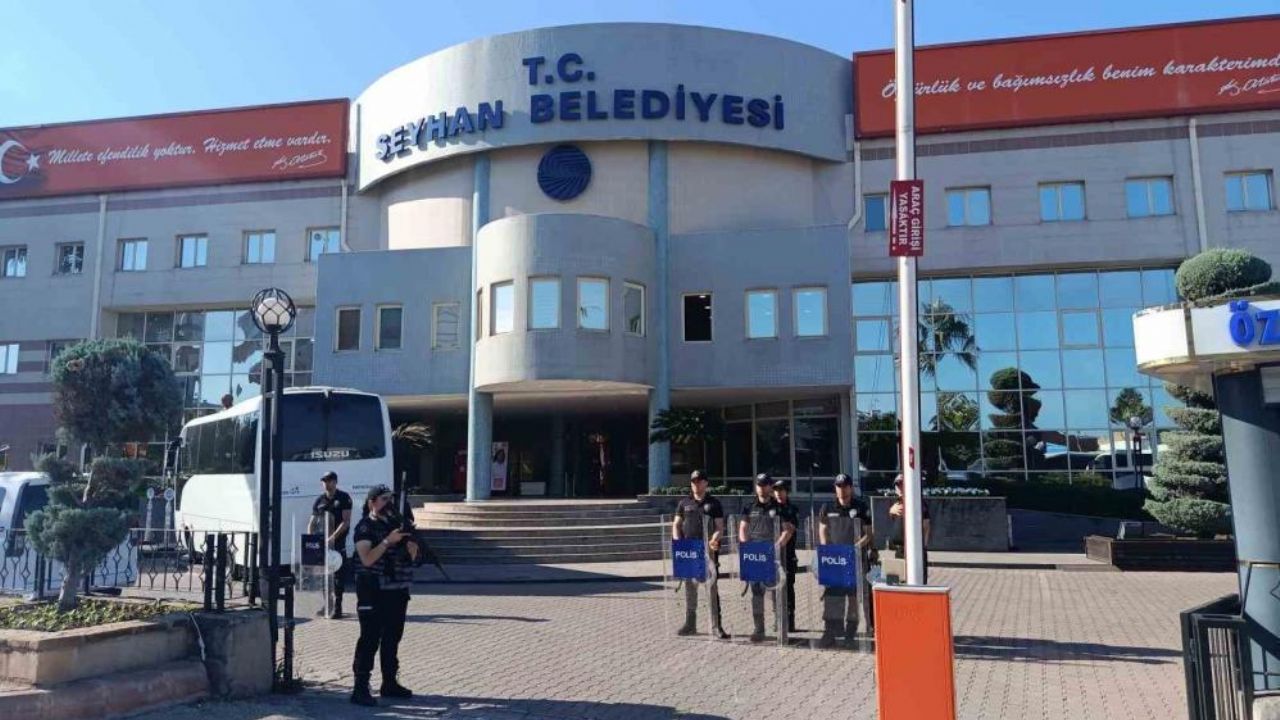 Seyhan Belediyesi hesaplarına bloke iddiası