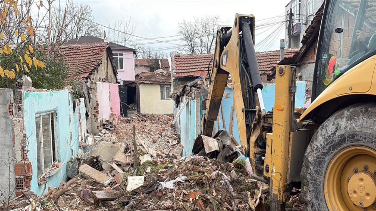 Uyuşturucu satılan 'Kore Mahallesi' yıkılıyor