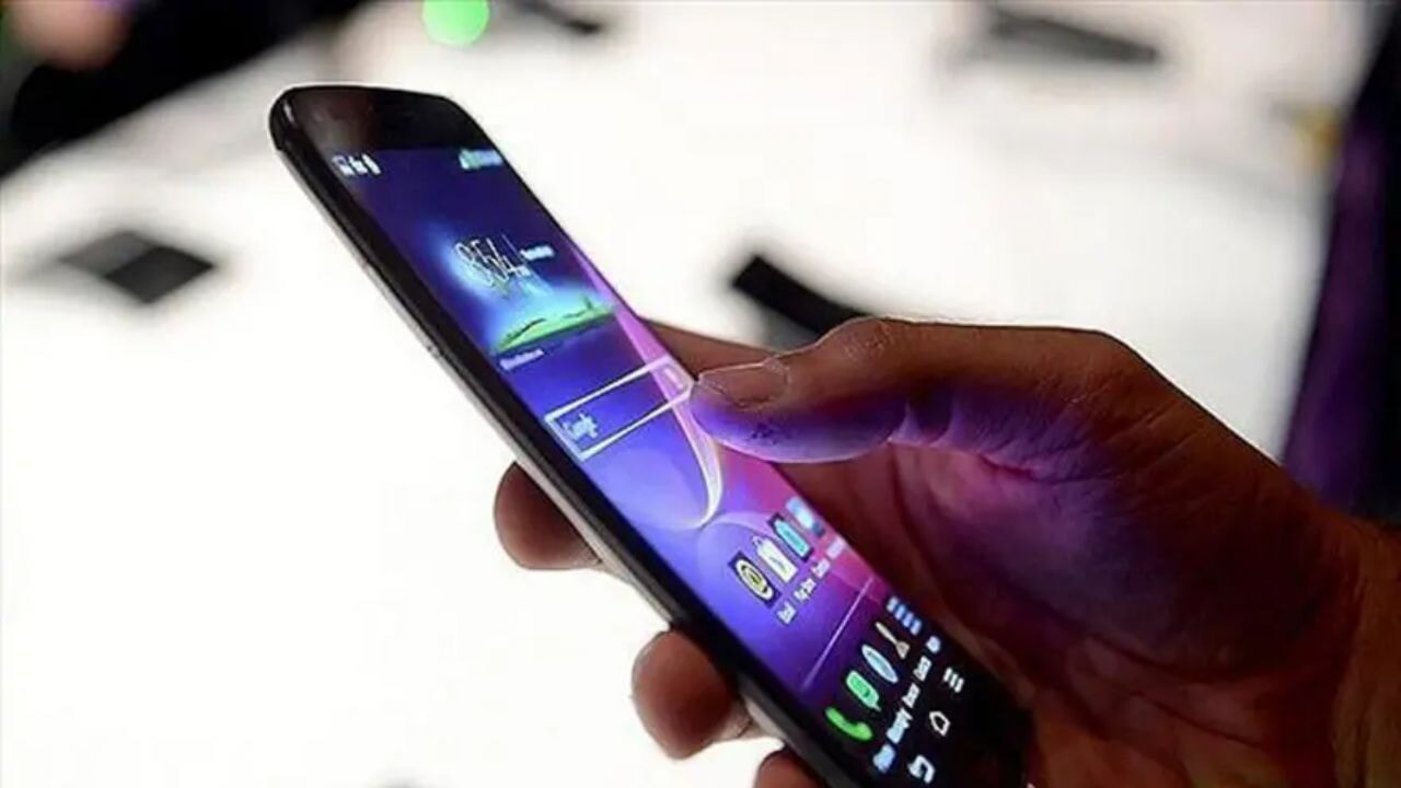 Cep telefonlarının sinyalleri kesildi! BTK'dan açıklama