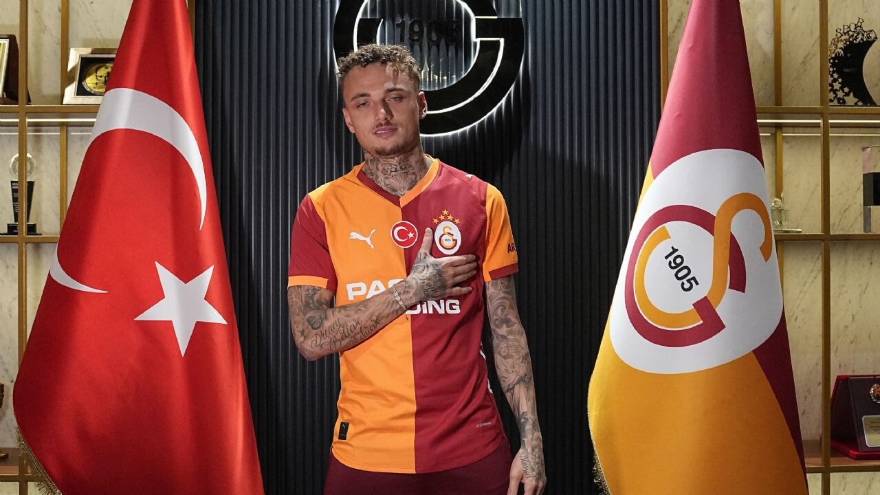 Galatasaray'ın yeni transferi Noa Lang'dan açıklama