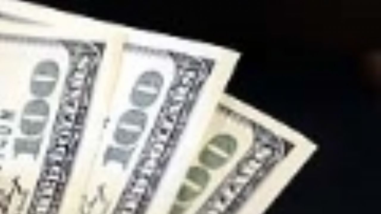 Kapalıçarşı'da dolar ve euro güne yükselişle başladı