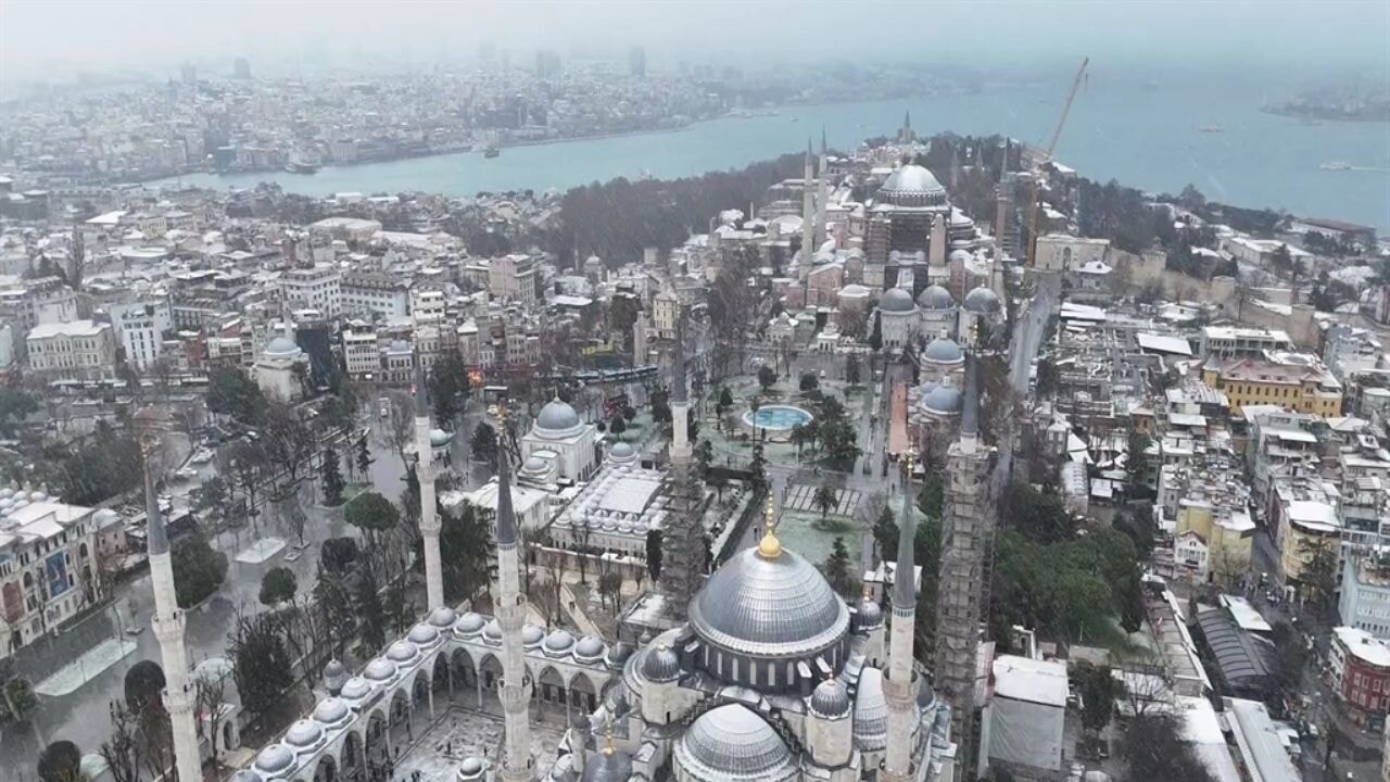 Kar yağışı sonrası İstanbul havadan görüntülendi