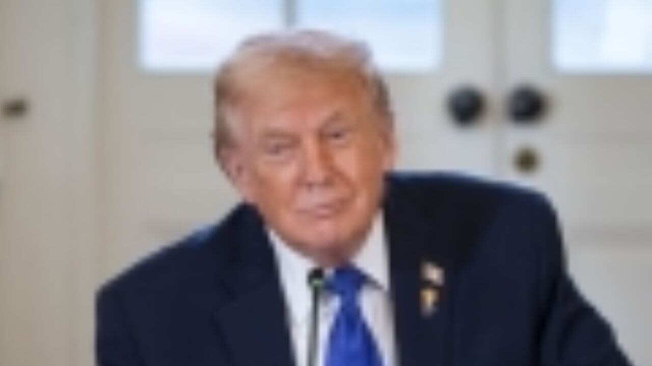 Trump'tan Küba'ya sert anlaşma uyarısı