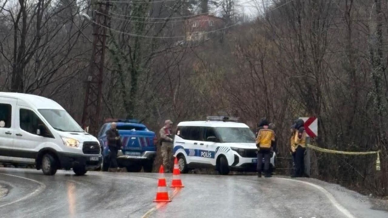 Ağaçta asılı halde ölü bulundu