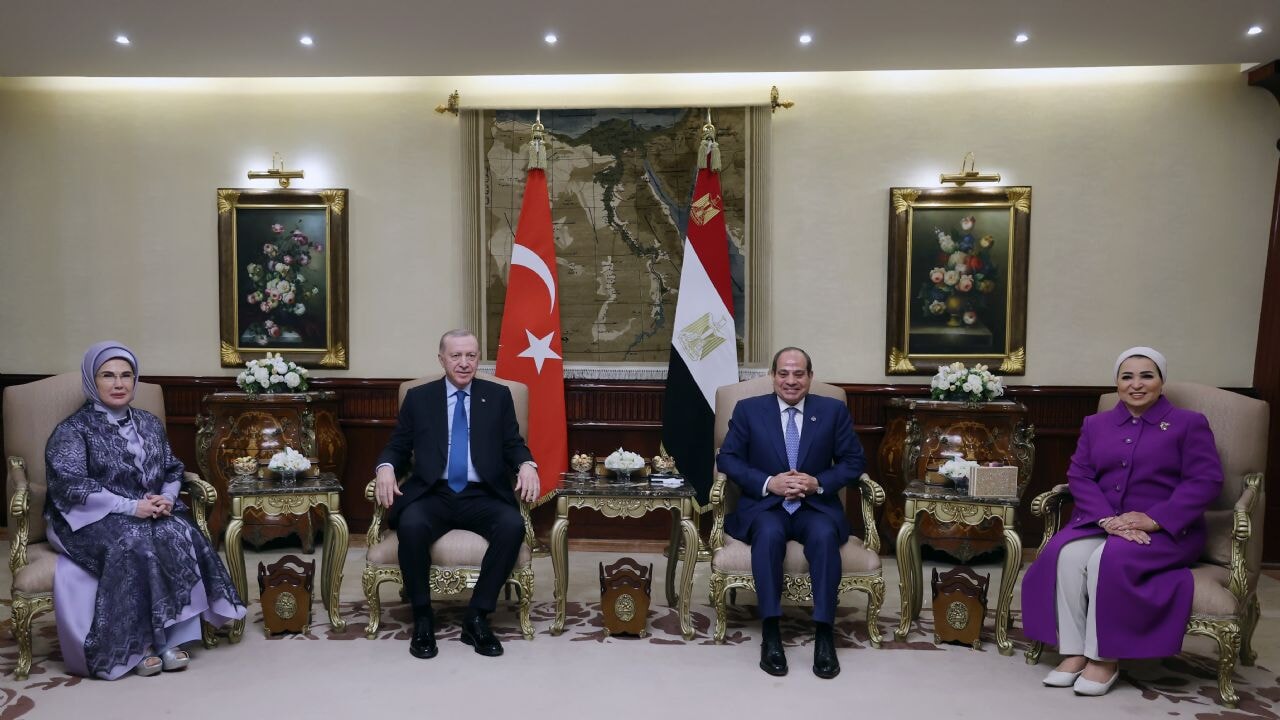 Cumhurbaşkanı Erdoğan Mısır temaslarına başladı