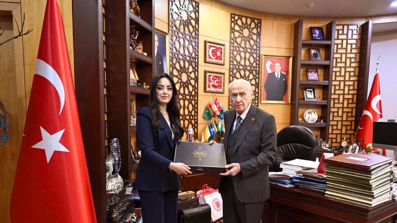 'Eserlerle Devlet Bahçeli' kitabı kamuoyuna sunuldu