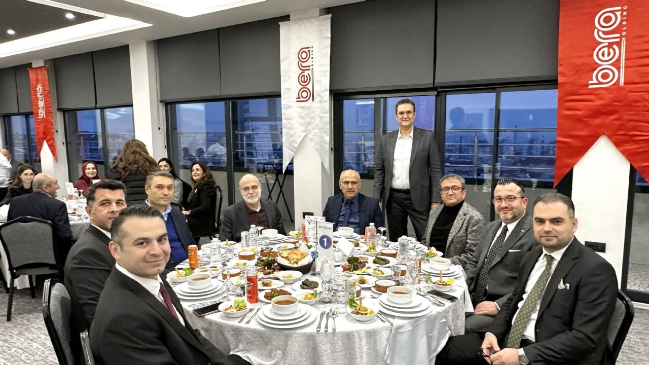 FİNANS DÜNYASI GELENEKSEL BERA HOLDİNG İFTARINDA BULUŞTU
