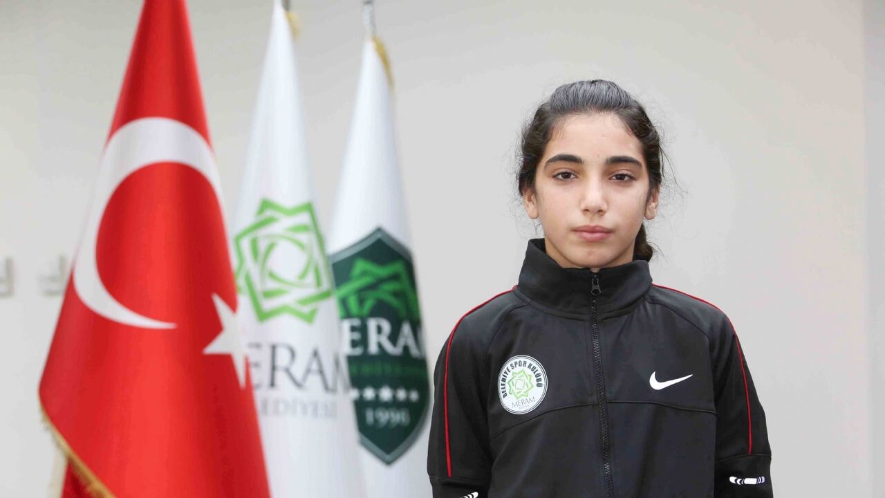 MERAM BELEDİYESPORLU DEFNE TEMUR MİLLİ TAKIMDA!